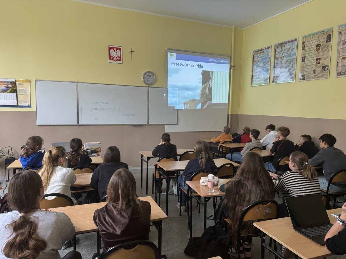 SOS dla środowiska - po raz dziewiąty w szkołach ponadpodstawowych