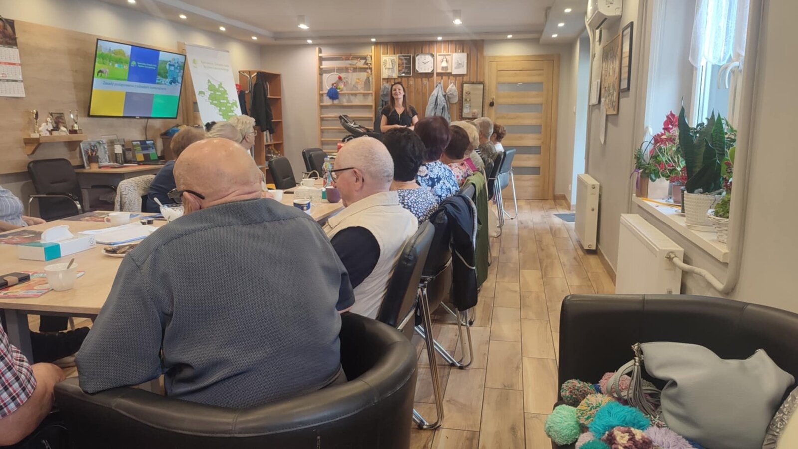 Na zaproszenie uczestników Klubu Seniora z gminy Wijewo przeprowadziliśmy spotkanie edukacyjne na temat zasad postępowania z odpadami komunalnymi.